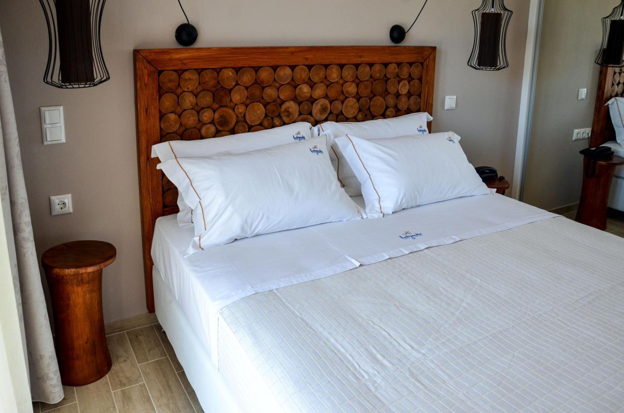 Hatzoudis Luxury Suites Chrysi Ammoudia Ngoại thất bức ảnh
