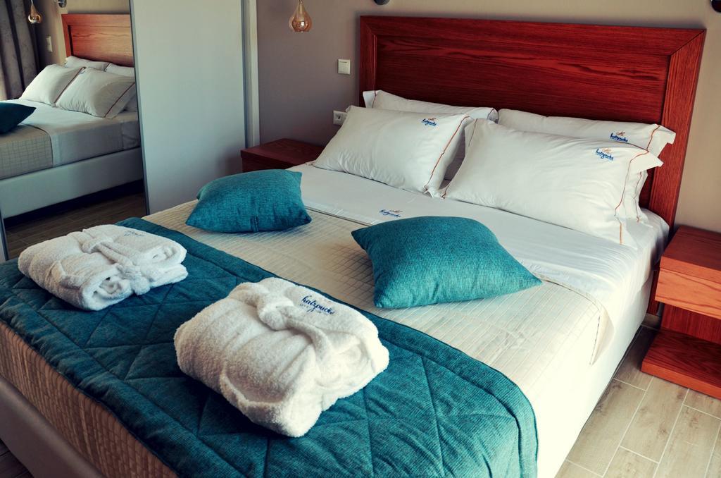Hatzoudis Luxury Suites Chrysi Ammoudia Ngoại thất bức ảnh